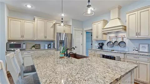 135 Windjammer Estates Dr, Lake Ozark, MO 65049