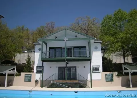 Exterior - 910 E Harbour Towne Dr #E-910, Lake Ozark, MO 65049 photo 3 of 10