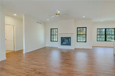 Living - 18 Lady Bug Ln, Camdenton, MO 65020 photo 4 of 6