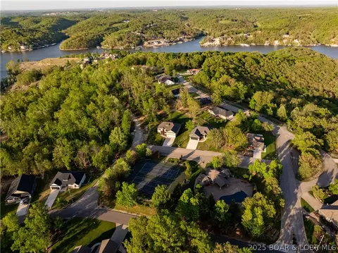 View/Area - 18 Lady Bug Ln, Camdenton, MO 65020 photo 8 of 10