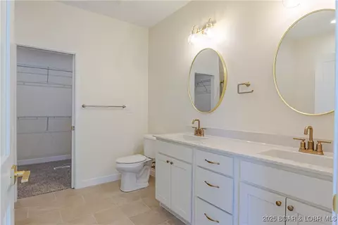 Bath - 18 Lady Bug Ln, Camdenton, MO 65020 photo 1 of 4