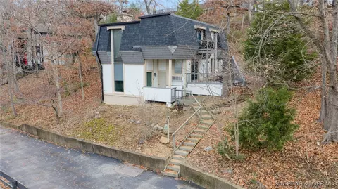 306 Seabright Dr, Osage Beach, MO 65065