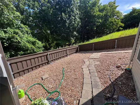 Exterior - 4331 Sunset Dr #B, Osage Beach, MO 65065 photo 7 of 8