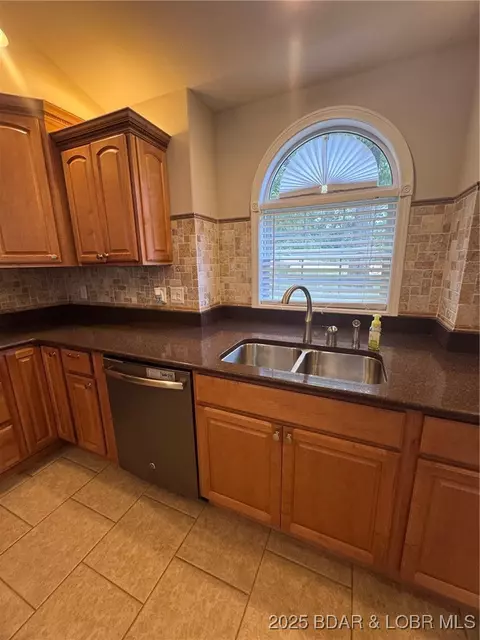 Kitchen - 4331 Sunset Dr #B, Osage Beach, MO 65065 photo 3 of 4