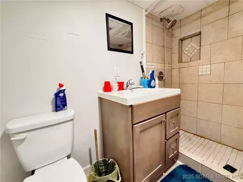 Bath - 50 Cave Dr, Eldon, MO 65026 photo 4 of 4