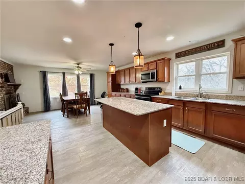 Kitchen - 50 Cave Dr, Eldon, MO 65026 photo 1 of 5