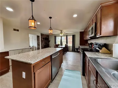Kitchen - 50 Cave Dr, Eldon, MO 65026 photo 5 of 5