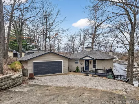 1285 Greenwood Cir, Osage Beach, MO 65065