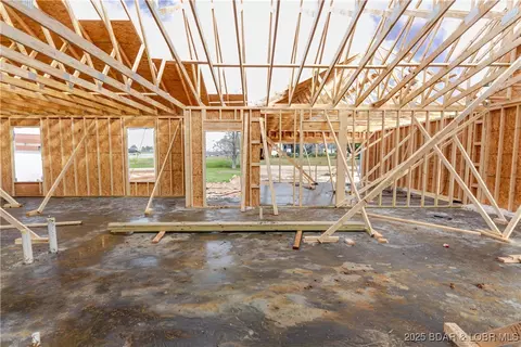 Entry Way - 510 E 15th St, Eldon, MO 65026 photo 7 of 13