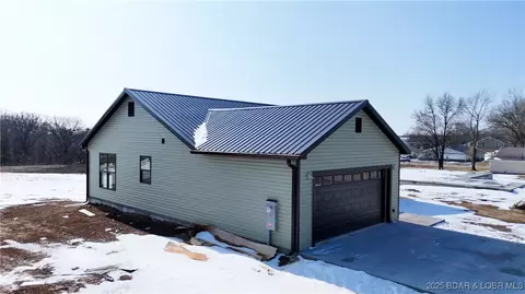 510 E 15th St, Eldon, MO 65026