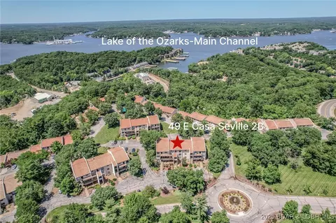 49 E Casa Seville Dr #2B, Four Seasons, MO 65049
