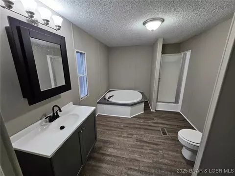 Bath - 12 Pleasant Rd, Eldon, MO 65026 photo 1 of 1