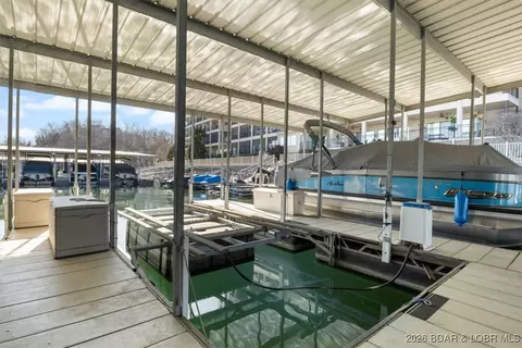 110 Falls Point Dr #4 B, Lake Ozark, MO 65049