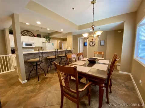 392 Palisades Condo Dr W #1A, Lake Ozark, MO 65049