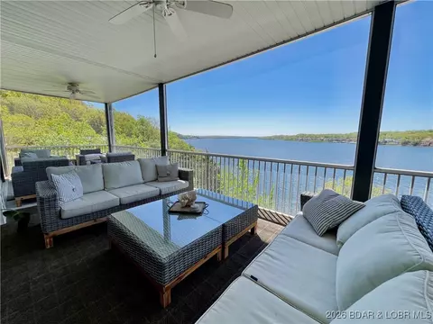 2558 Bagnell Dam Blvd #101, Lake Ozark, MO 65049