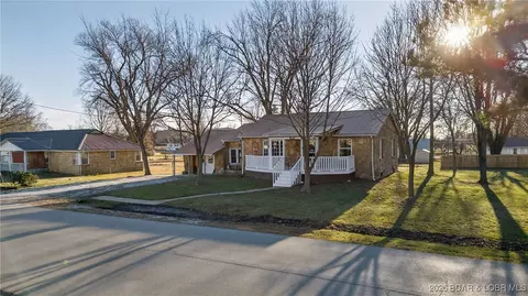 204 S Spring St, Cole Camp, MO 65325 photo 1