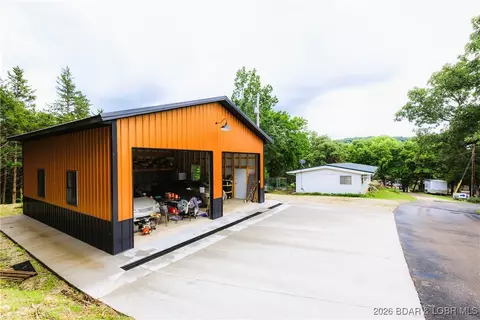 210 Irish Hills Dr, Camdenton, MO 65020