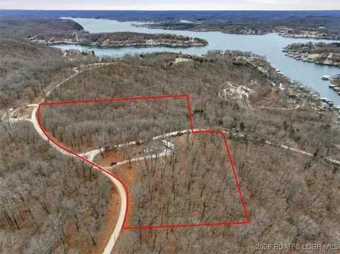 19 Last Chance Ln, Gravois Mills, MO 65037