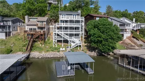1111 Ginger Rd, Lake Ozark, MO 65049