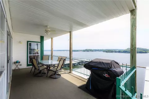 607 E Harbour Towne Dr #E-607, Lake Ozark, MO 65049