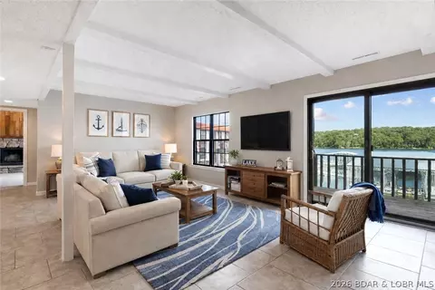 267 Osage Heritage Dr #2D, Linn Creek, MO 65052