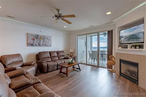 1225 Lands End Pkwy #736, Osage Beach, MO 65065