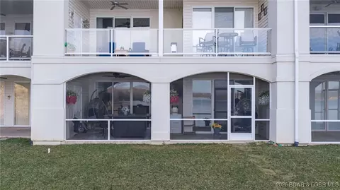 100 Trinity Pointe Dr #1N, Camdenton, MO 65020