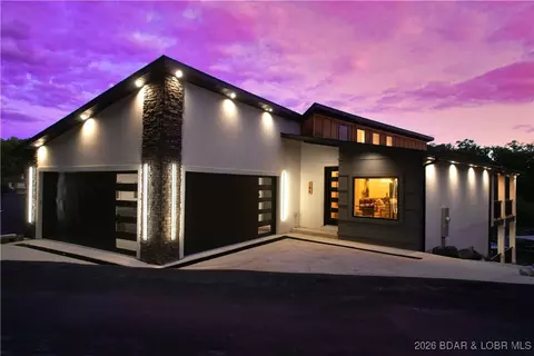 186 Frudeger Rd, Lake Ozark, MO 65049