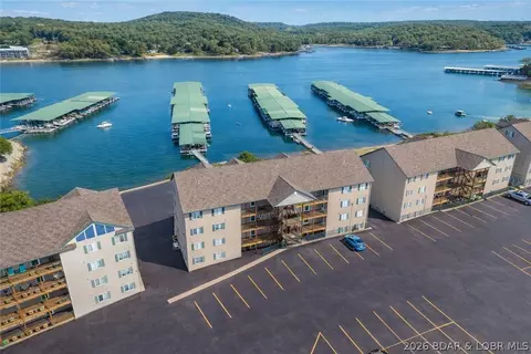 172 Cedar Glen Dr #4B, Camdenton, MO 65020