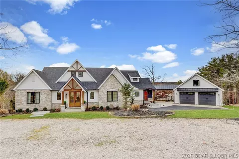 903 Dogwood Rd, Lake Ozark, MO 65049