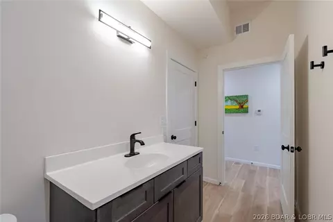 Bath - 700 Pershing Dr #106, Camdenton, MO 65020 photo 4 of 7