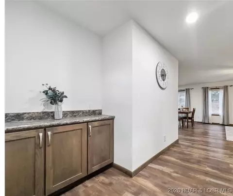 Entry Way - 73 Oldham Dr, Roach, MO 65787 photo 1 of 5