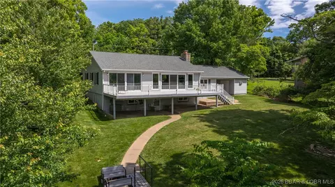 288 Oak Ridge Rd, Lake Ozark, MO 65049