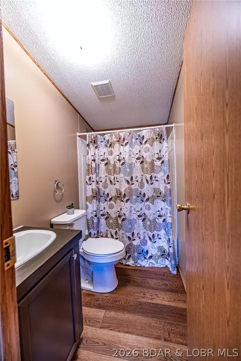 Bath - 34801 Drennon Chapel Rd, Edwards, MO 65326 photo 1 of 1