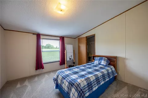 Bedroom - 34801 Drennon Chapel Rd, Edwards, MO 65326 photo 3 of 4