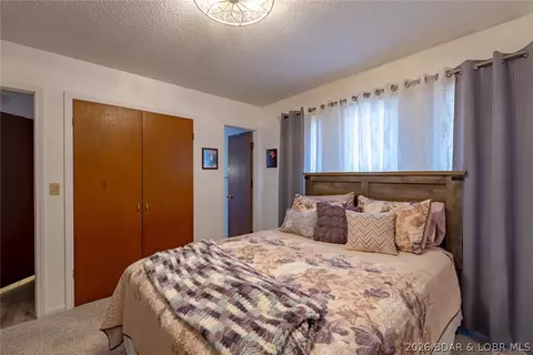 Bedroom - 25 View Dr, Camdenton, MO 65020 photo 3 of 12