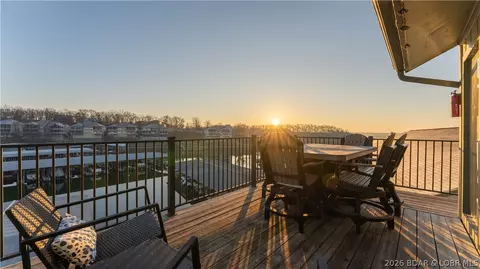 150 Southwood Shores Dr #304-4D, Lake Ozark, MO 65049
