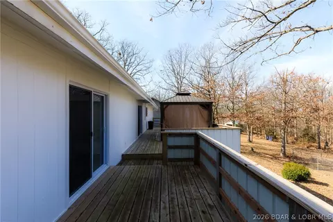 Exterior - 39 Rustic Pl, Camdenton, MO 65020 photo 6 of 17