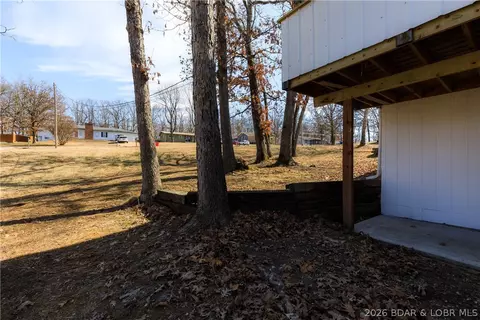 Exterior - 39 Rustic Pl, Camdenton, MO 65020 photo 9 of 17