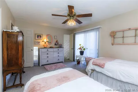 Bedroom - 39 Rustic Pl, Camdenton, MO 65020 photo 2 of 8