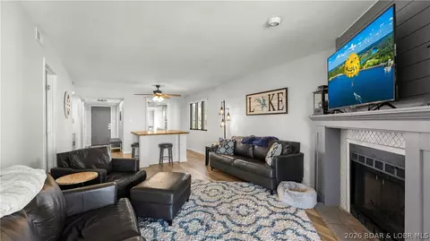 49 E Casa Seville Dr #2A, Lake Ozark, MO 65049