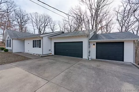 1670 Bittersweet Rd, Lake Ozark, MO 65049