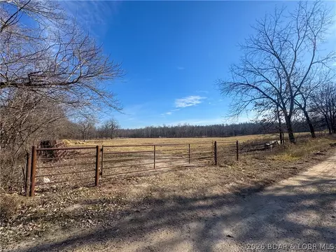 80 76 - Acres Soap Crk, Gravois Mills, MO 65037