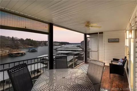 40 Lighthouse Rd #2-203, Lake Ozark, MO 65049