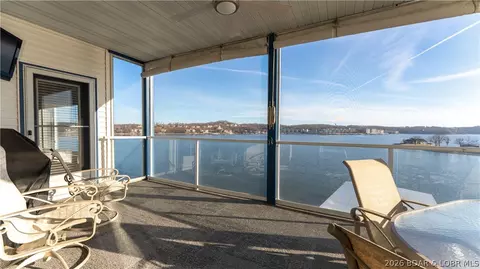 36 Monarch Cove Ct #6B, Lake Ozark, MO 65049