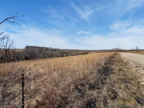 27 Ac Camden Line Rd, Lebanon, MO 65536