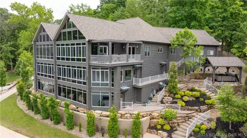 451 Wedgewood Dr, Camdenton, MO 65020