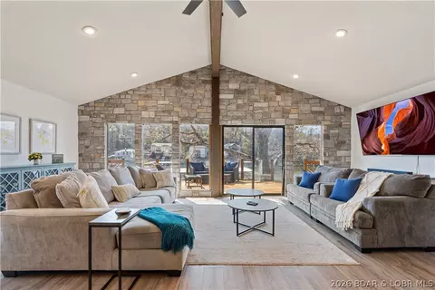 501 Camelot Dr, Camdenton, MO 65020