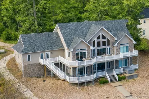 575 Graceland Pt, Climax Springs, MO 65324