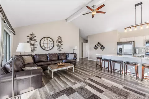 410 Hopetown Dr, Osage Beach, MO 65065